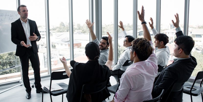 Wat maakt een top chiefs of staff onmisbaar volgens de visie van Smeenks