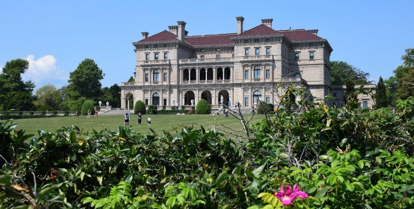 Tuinontwerp laten maken voor een stijlvolle en onderhoudsvriendelijke villatuin